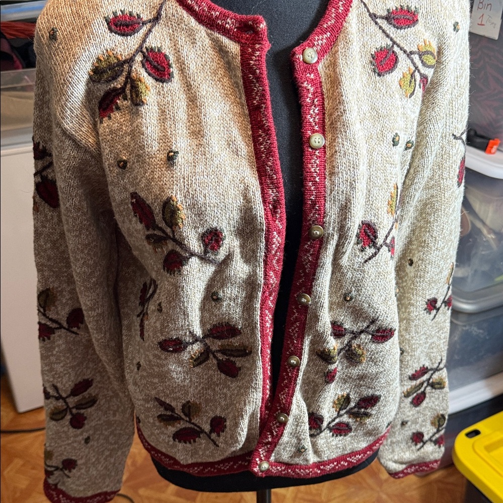 Paul Mari's Design Floral Embroidered Women's Cardigan